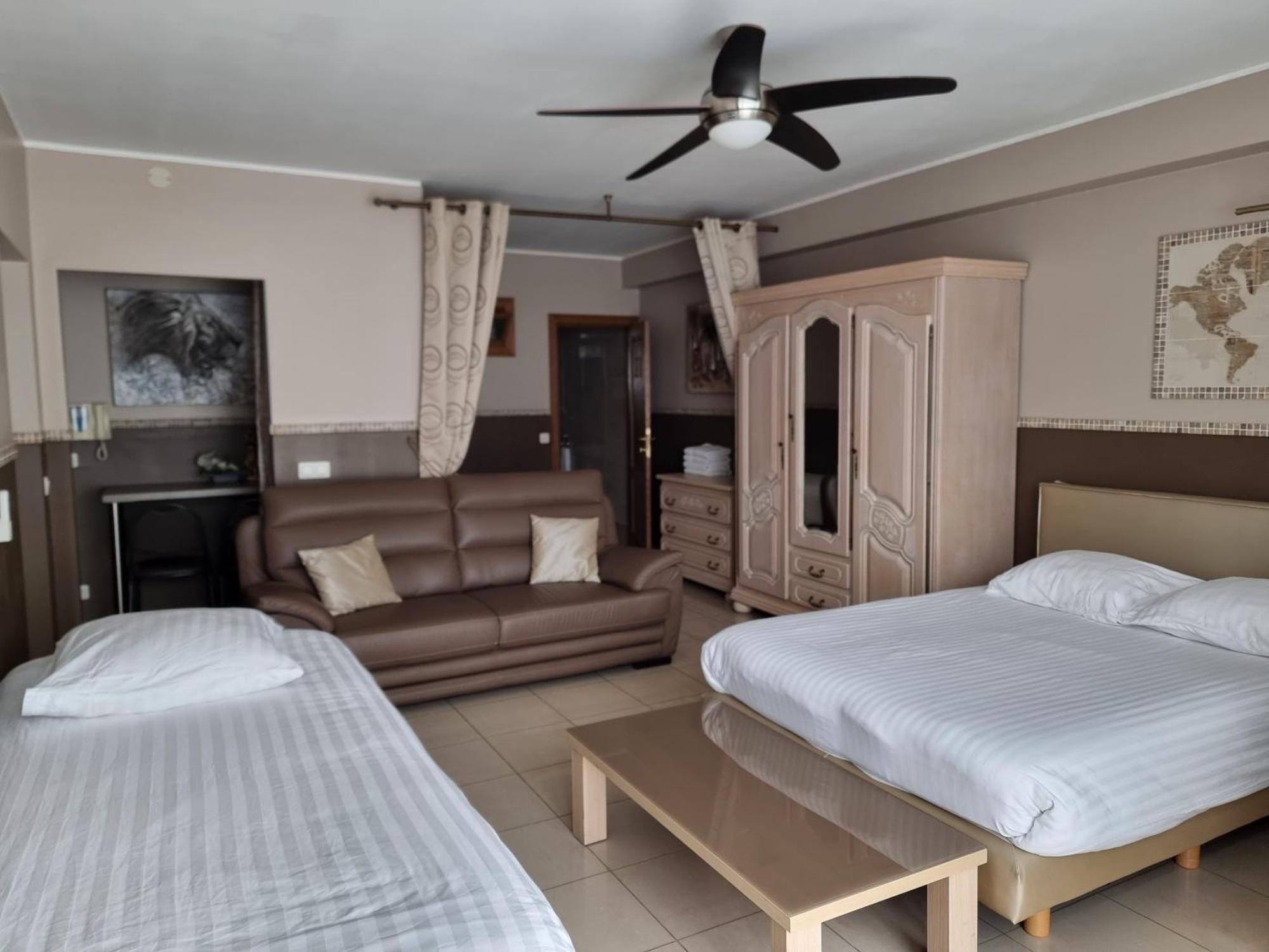 Résidence Bara Midi 3* Saint-Gilles