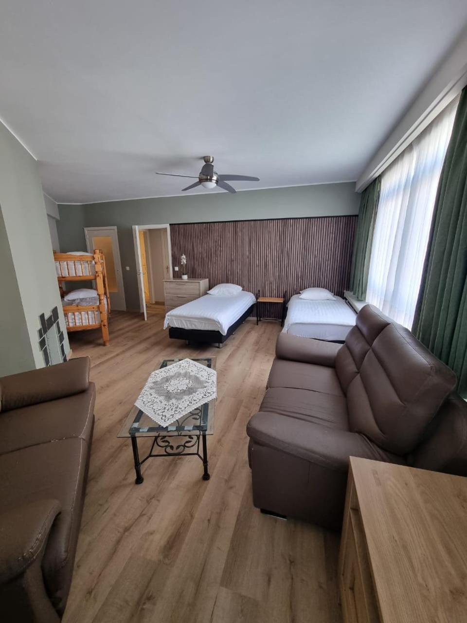Résidence Bara Midi 3* Saint-Gilles